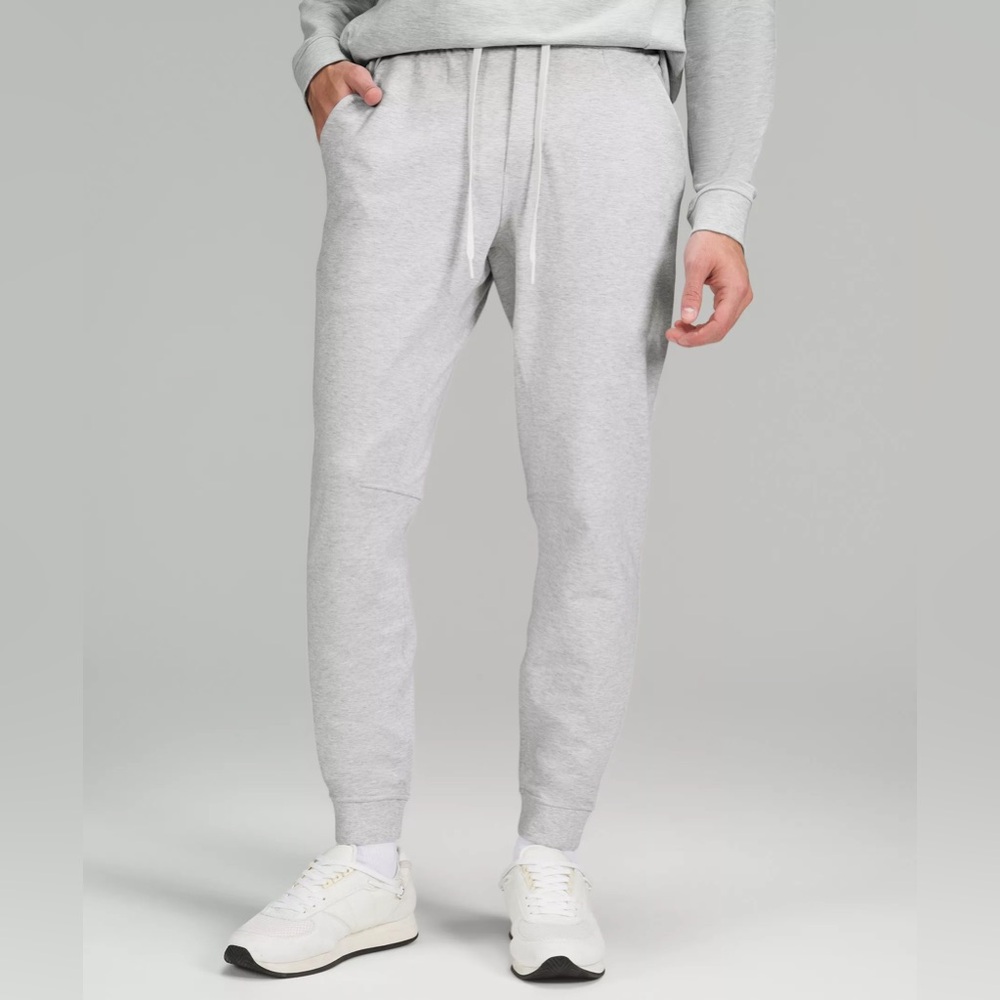 Lululemon City Sweat Jogger Mens Heather Grey Athletic Stretch Comfy Size M